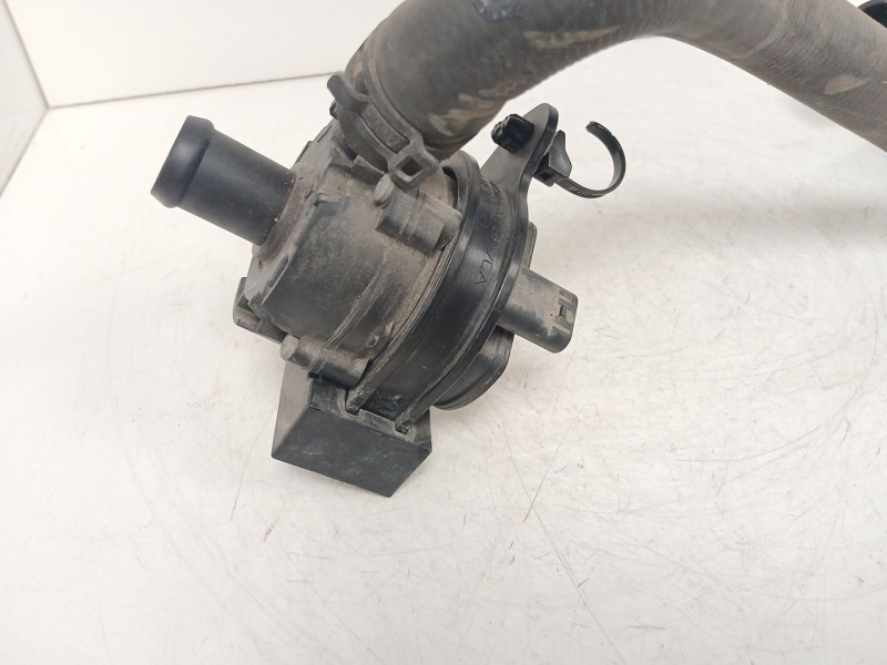 Recambio de bomba agua para land rover range rover evoque (l538) 2.0 d referencia OEM IAM 0392023249  