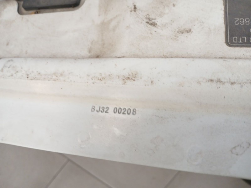 Recambio de panel frontal para land rover range rover evoque (l538) 2.0 d referencia OEM IAM BJ3200208 LJ3200260AB BJ3200261AB
