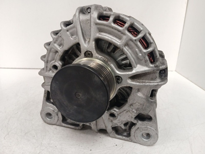 Recambio de alternador para nissan x-trail iii (t32_, t32r, t32rr) 1.6 dci all mode 4x4-i (nt32) referencia OEM IAM 231004BE0A F