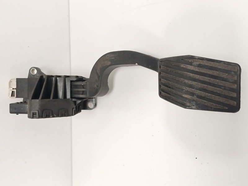 Recambio de pedal acelerador para opel corsa e (x15) 1.3 cdti (08, 68) referencia OEM IAM 13305804  