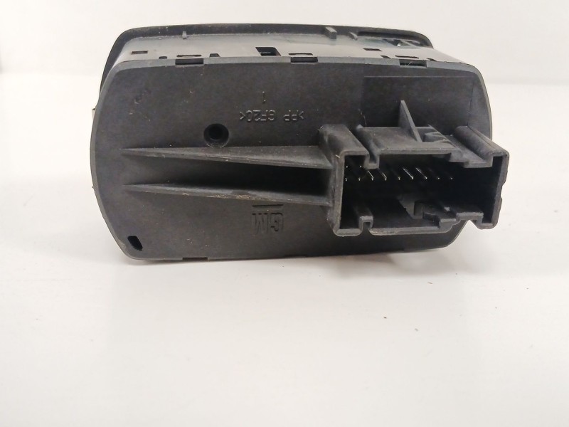 Recambio de mando elevalunas delantero izquierdo para opel corsa e (x15) 1.3 cdti (08, 68) referencia OEM IAM   