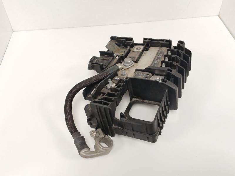 Recambio de caja reles / fusibles para opel corsa e (x15) 1.3 cdti (08, 68) referencia OEM IAM   