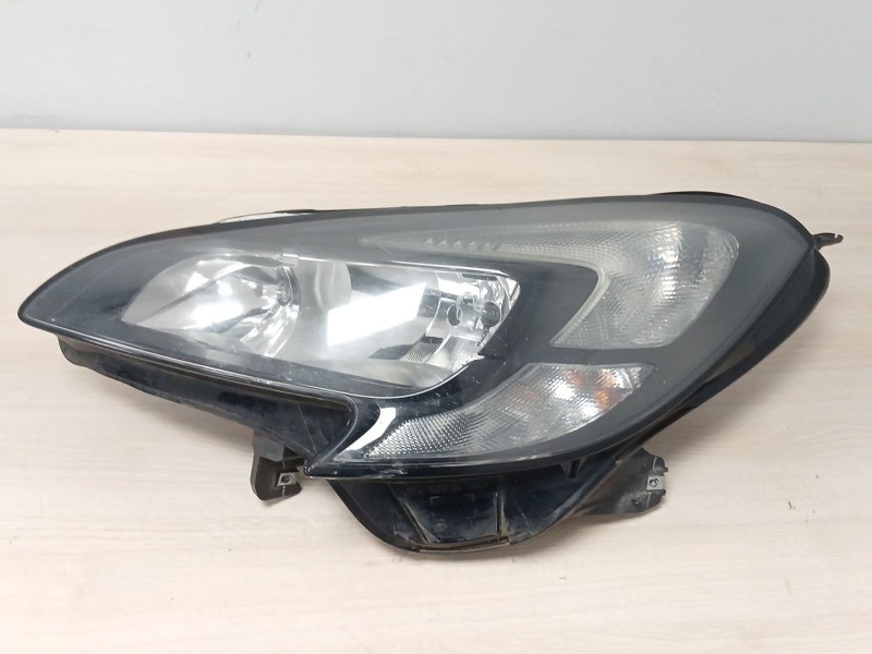 Recambio de faro izquierdo para opel corsa e (x15) 1.3 cdti (08, 68) referencia OEM IAM 13381335LH 1EF01183001 