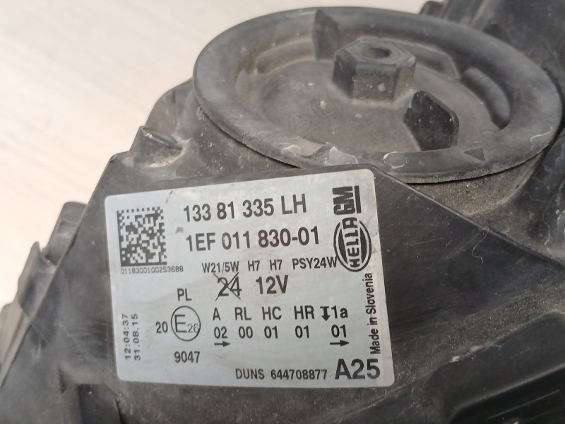 Recambio de faro izquierdo para opel corsa e (x15) 1.3 cdti (08, 68) referencia OEM IAM 13381335LH 1EF01183001 