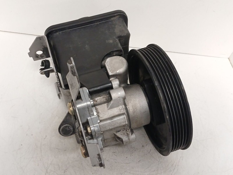 Recambio de bomba direccion para bmw 3 (e46) 320 d referencia OEM IAM 6756575  