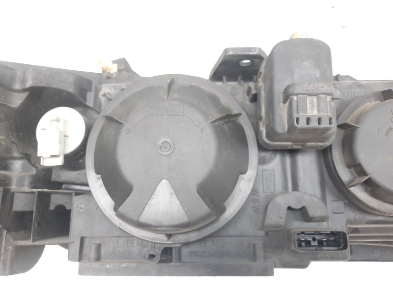 Recambio de faro izquierdo para renault laguna ii (bg0) authentique referencia OEM IAM 7701048927  