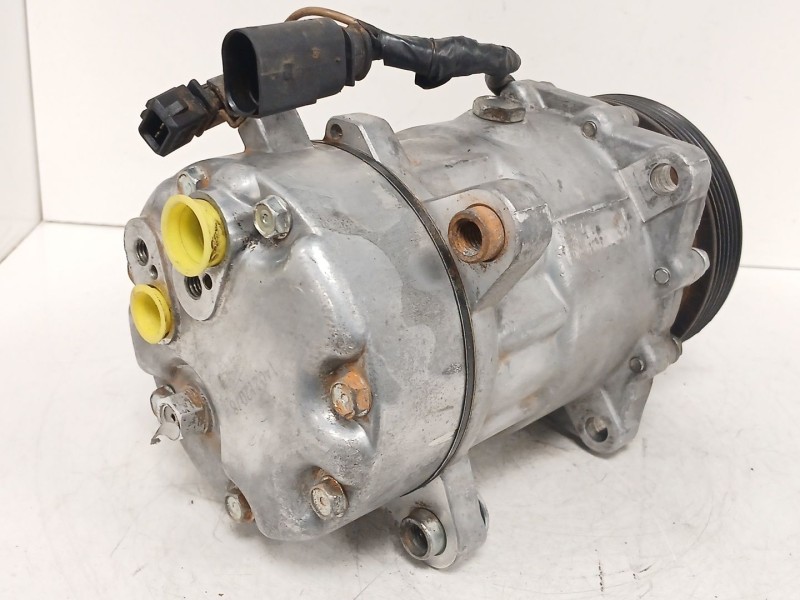 Recambio de compresor aire acondicionado para volkswagen golf iv (1j1) 1.9 tdi referencia OEM IAM 20A1278A  