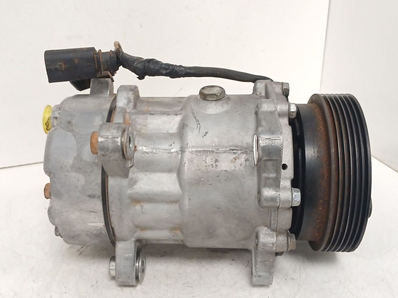 Recambio de compresor aire acondicionado para volkswagen golf iv (1j1) 1.9 tdi referencia OEM IAM 20A1278A  