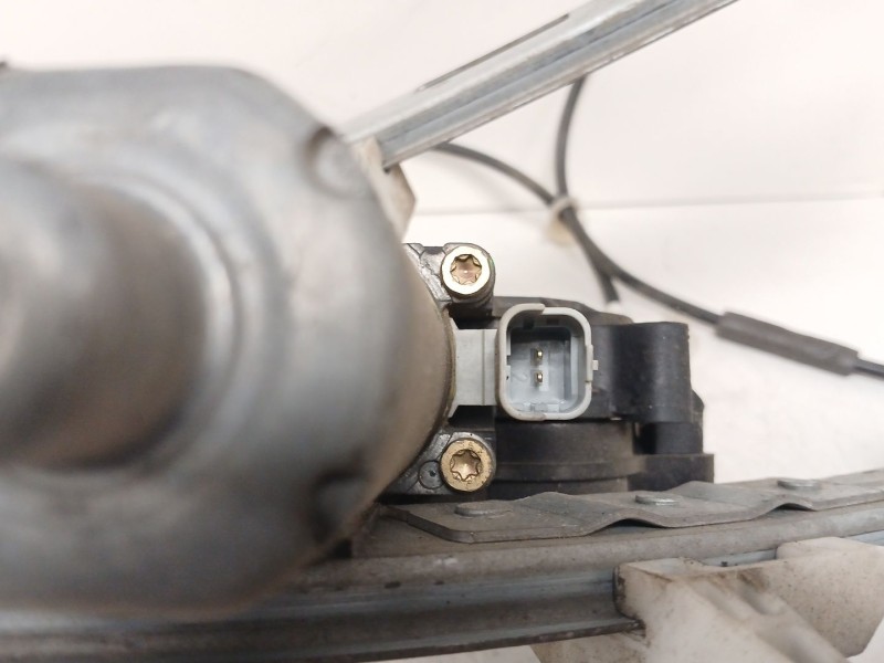 Recambio de elevalunas delantero izquierdo para peugeot 206 berlina referencia OEM IAM  17290 