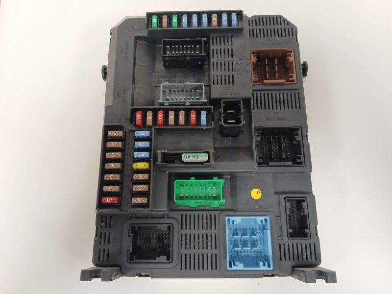Recambio de caja reles / fusibles para peugeot 308 ii (lb_, lp_, lw_, lh_, l3_) 1.6 hdi referencia OEM IAM 9807054180 BSIN0400 