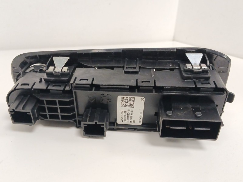 Recambio de mando elevalunas delantero izquierdo para peugeot 308 ii (lb_, lp_, lw_, lh_, l3_) 1.6 hdi referencia OEM IAM   