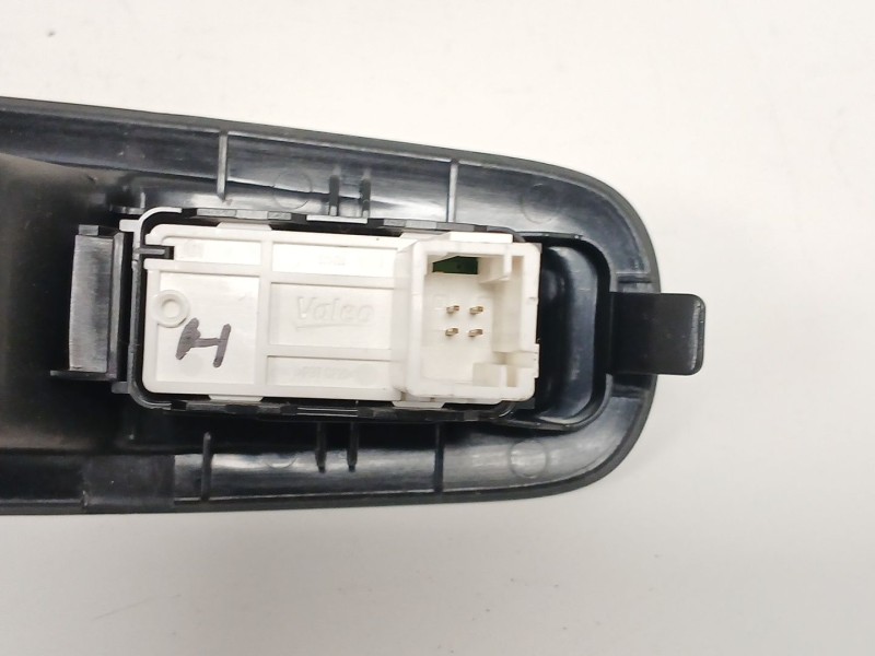 Recambio de mando elevalunas trasero izquierdo para peugeot 308 ii (lb_, lp_, lw_, lh_, l3_) 1.6 hdi referencia OEM IAM 96762292