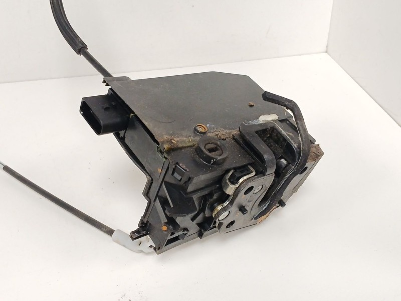 Recambio de cerradura puerta trasera derecha para peugeot 308 ii (lb_, lp_, lw_, lh_, l3_) 1.6 hdi referencia OEM IAM 9807954780