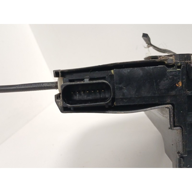 Recambio de cerradura puerta trasera derecha para peugeot 308 ii (lb_, lp_, lw_, lh_, l3_) 1.6 hdi referencia OEM IAM 9807954780