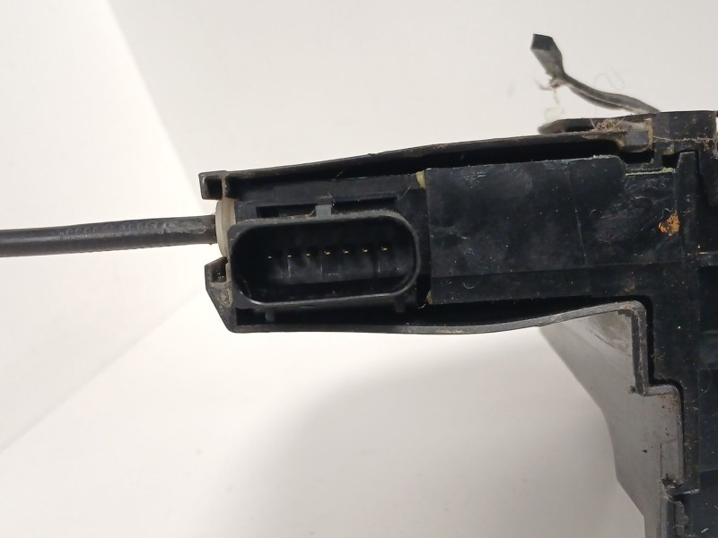 Recambio de cerradura puerta trasera derecha para peugeot 308 ii (lb_, lp_, lw_, lh_, l3_) 1.6 hdi referencia OEM IAM 9807954780