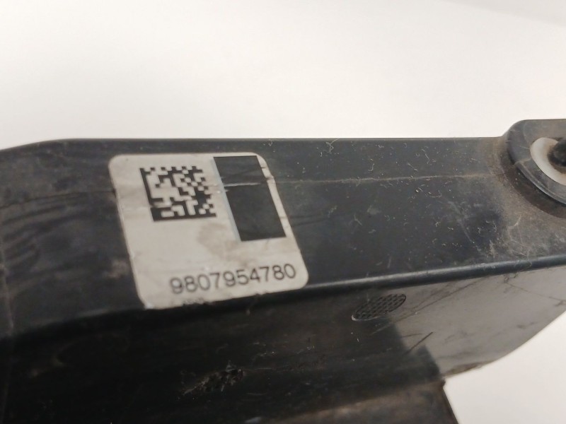 Recambio de cerradura puerta trasera derecha para peugeot 308 ii (lb_, lp_, lw_, lh_, l3_) 1.6 hdi referencia OEM IAM 9807954780