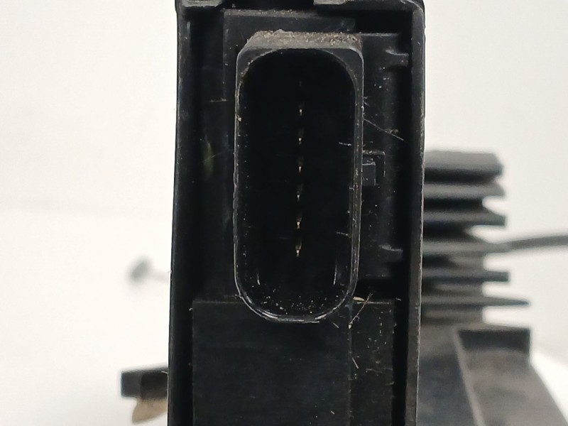 Recambio de cerradura puerta delantera izquierda para peugeot 308 ii (lb_, lp_, lw_, lh_, l3_) 1.6 hdi referencia OEM IAM 980795