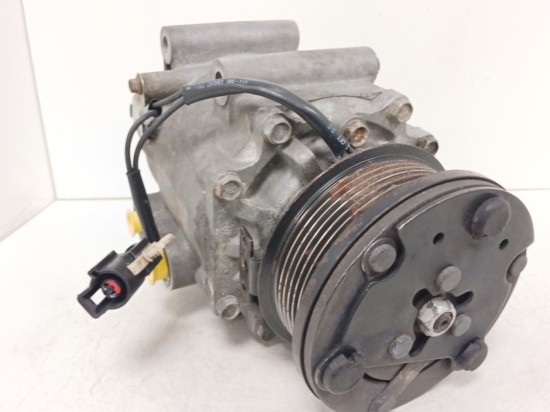 Recambio de compresor aire acondicionado para ford focus i sedán (dfw) 1.8 turbo di / tddi referencia OEM IAM   