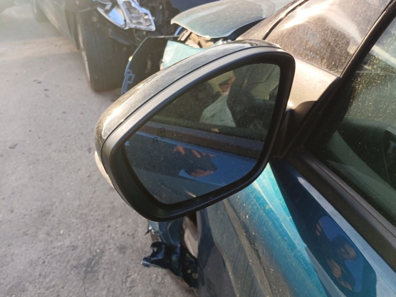 Recambio de retrovisor izquierdo para citroën c4 cactus 1.2 thp 110 referencia OEM IAM   