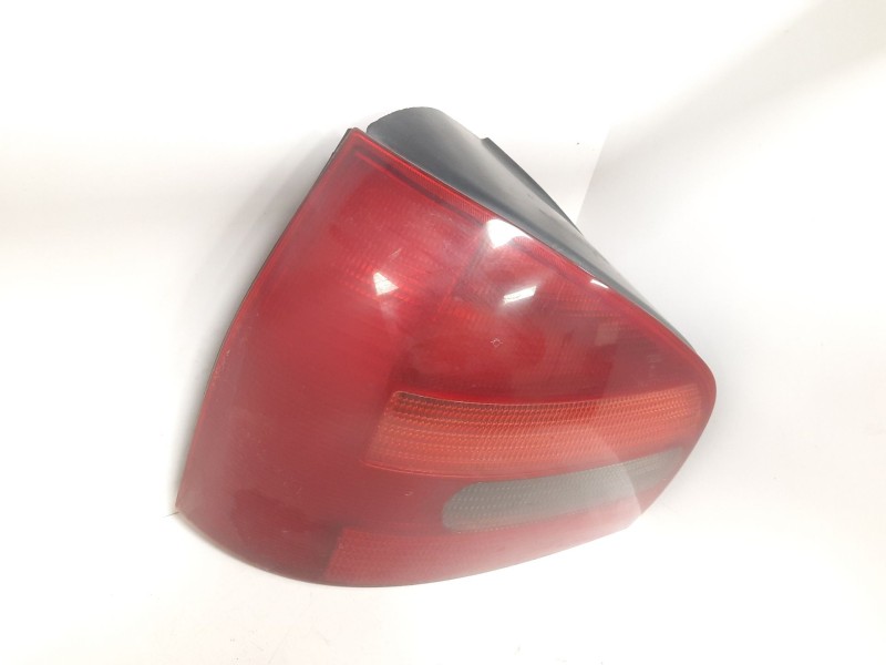 Recambio de piloto trasero izquierdo para audi a3 (8l) 1.8 20v referencia OEM IAM  30153 