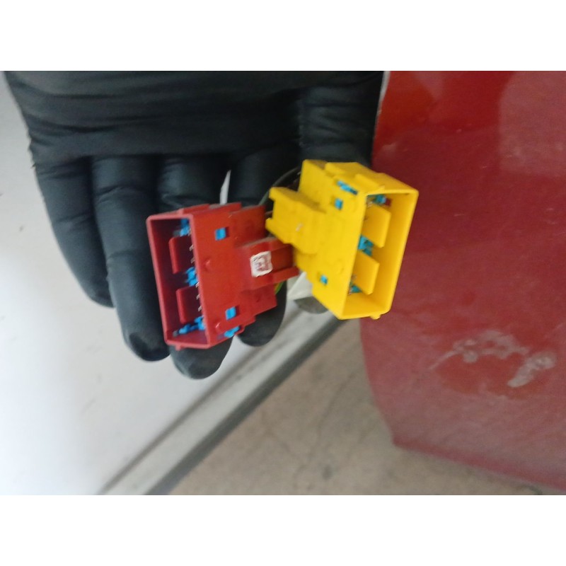 Recambio de puerta delantera izquierda para peugeot 308 ii (lb_, lp_, lw_, lh_, l3_) 1.6 hdi referencia OEM IAM   