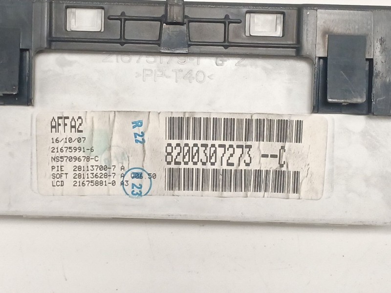 Recambio de pantalla multifuncion para renault clio iii emotion referencia OEM IAM 8200307273C  