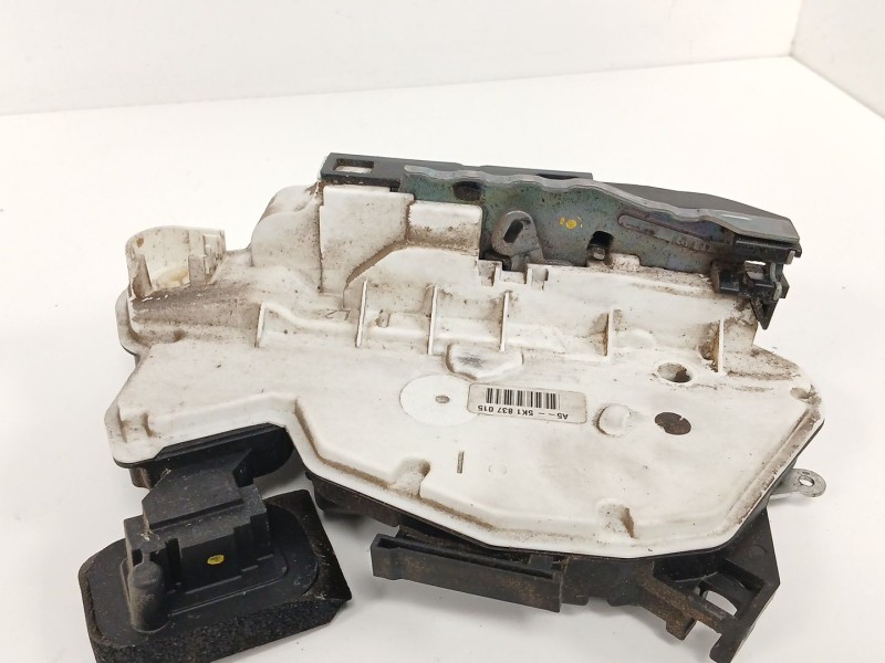 Recambio de cerradura puerta delantera izquierda para volkswagen golf vi (5k1) 2.0 tdi referencia OEM IAM 5K1837015  