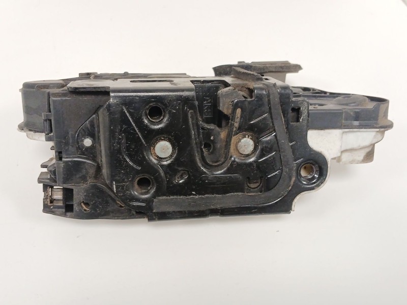 Recambio de cerradura puerta delantera derecha para volkswagen golf vi (5k1) 2.0 tdi referencia OEM IAM 5K2837016  