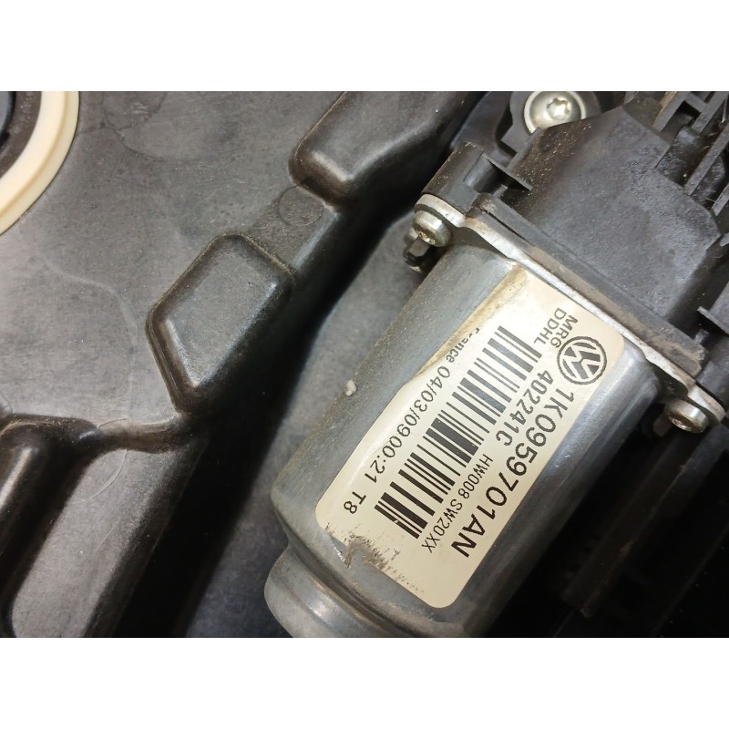 Recambio de elevalunas delantero izquierdo para volkswagen golf vi (5k1) 2.0 tdi referencia OEM IAM   