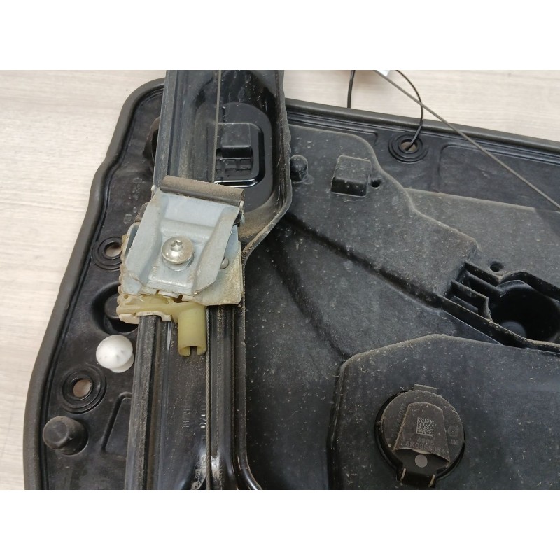 Recambio de elevalunas delantero derecho para volkswagen golf vi (5k1) 2.0 tdi referencia OEM IAM   