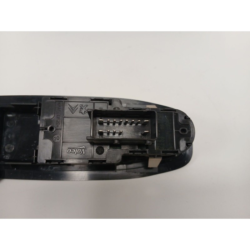Recambio de mando elevalunas delantero izquierdo para peugeot 208 i (ca_, cc_) 1.6 hdi / bluehdi 75 referencia OEM IAM   
