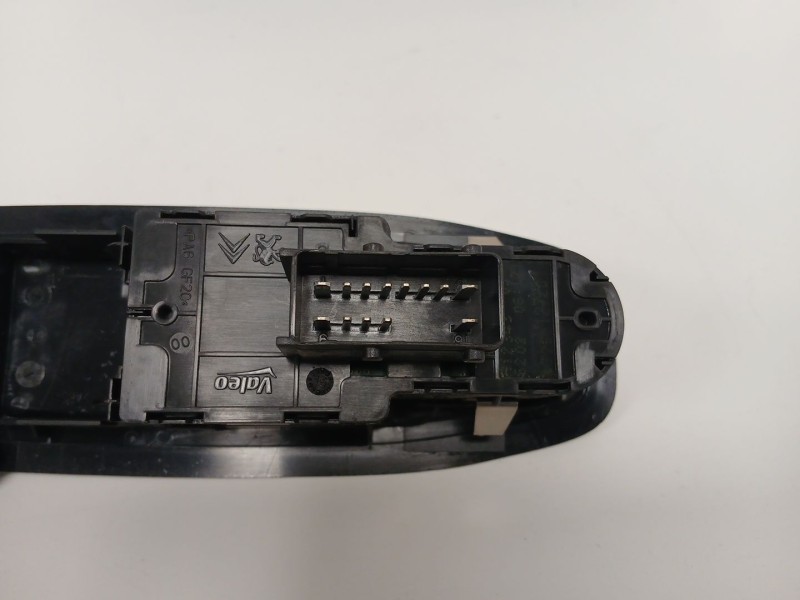 Recambio de mando elevalunas delantero izquierdo para peugeot 208 i (ca_, cc_) 1.6 hdi / bluehdi 75 referencia OEM IAM   