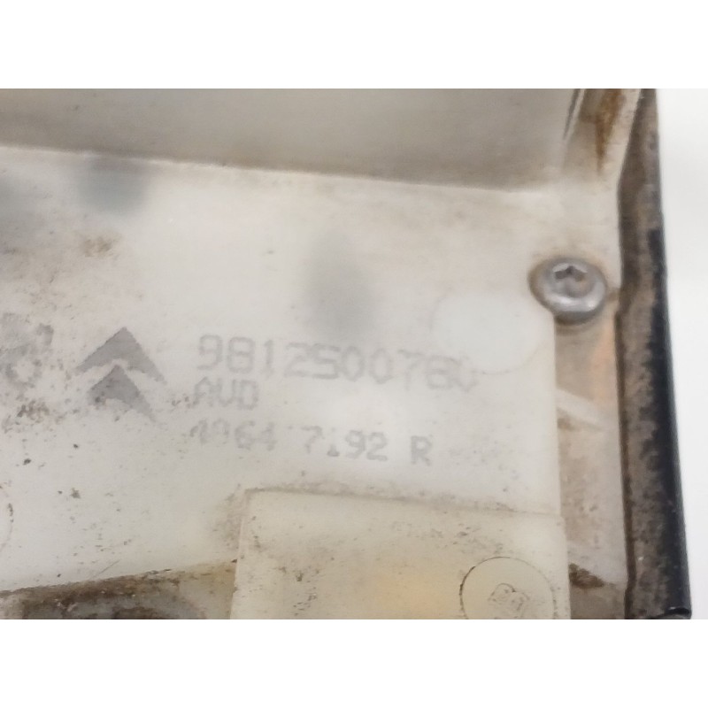 Recambio de cerradura puerta delantera derecha para peugeot 208 i (ca_, cc_) 1.6 hdi / bluehdi 75 referencia OEM IAM 9812500780 