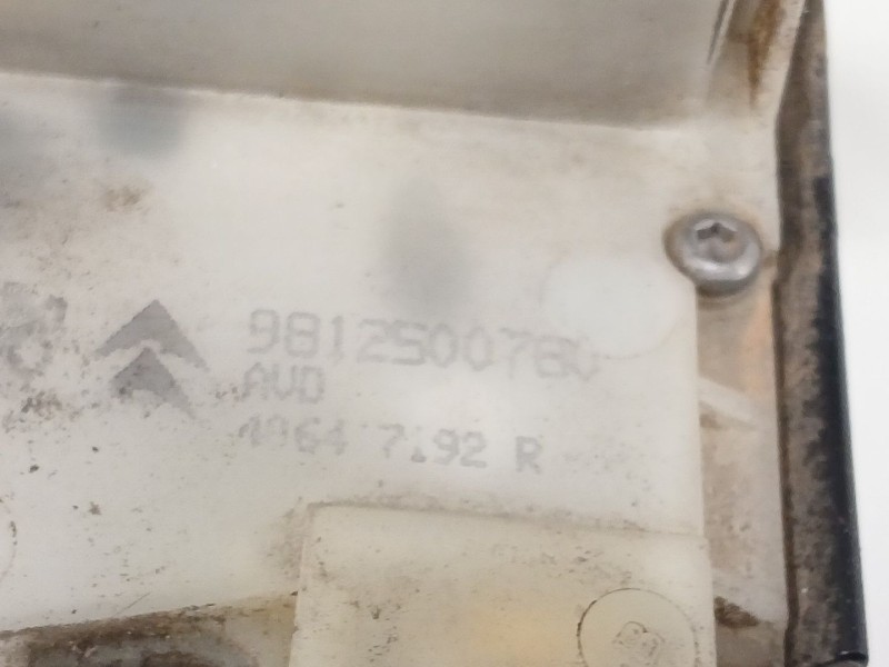 Recambio de cerradura puerta delantera derecha para peugeot 208 i (ca_, cc_) 1.6 hdi / bluehdi 75 referencia OEM IAM 9812500780 