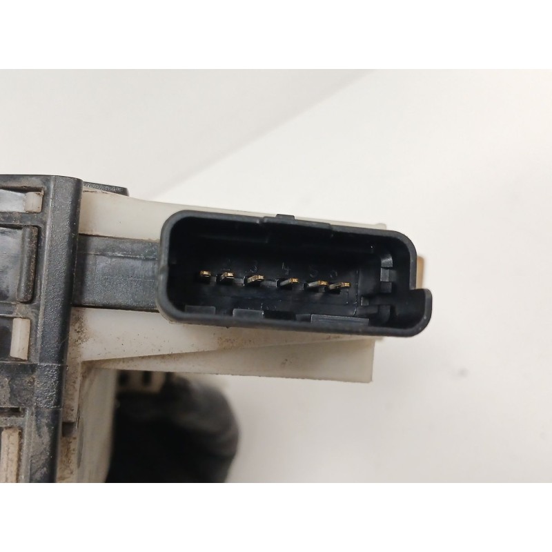 Recambio de cerradura puerta delantera izquierda para peugeot 208 i (ca_, cc_) 1.6 hdi / bluehdi 75 referencia OEM IAM 981250088