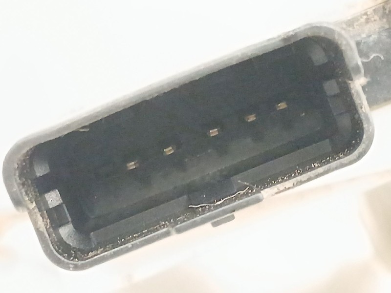 Recambio de cerradura puerta trasera derecha para peugeot 208 i (ca_, cc_) 1.6 hdi / bluehdi 75 referencia OEM IAM 9812501180  
