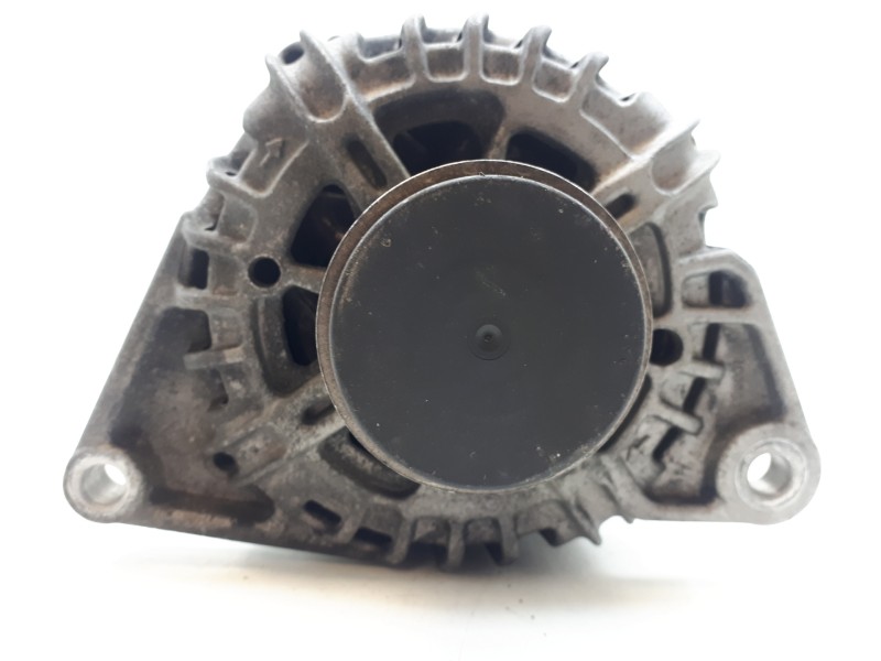 Recambio de alternador para kia cee´d drive referencia OEM IAM 373002A600 TG12C090 120A