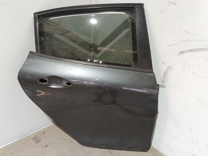 Recambio de puerta trasera derecha para peugeot 208 i (ca_, cc_) 1.6 hdi / bluehdi 75 referencia OEM IAM   