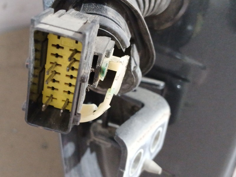 Recambio de puerta trasera derecha para peugeot 208 i (ca_, cc_) 1.6 hdi / bluehdi 75 referencia OEM IAM   