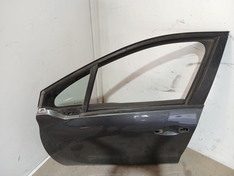 Recambio de puerta delantera izquierda para peugeot 208 i (ca_, cc_) 1.6 hdi / bluehdi 75 referencia OEM IAM   