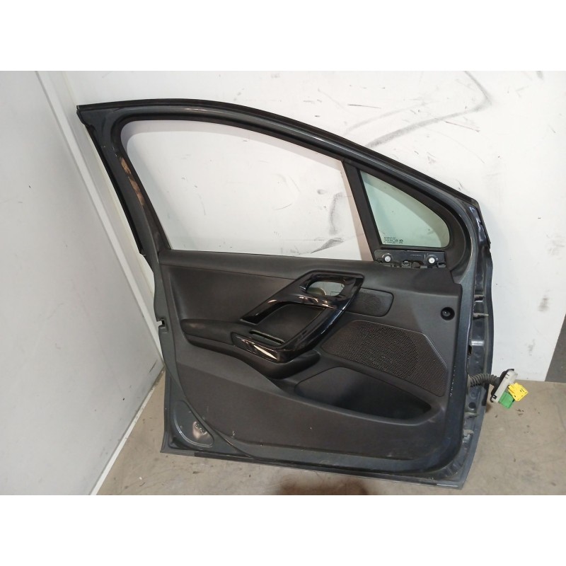 Recambio de puerta delantera izquierda para peugeot 208 i (ca_, cc_) 1.6 hdi / bluehdi 75 referencia OEM IAM   