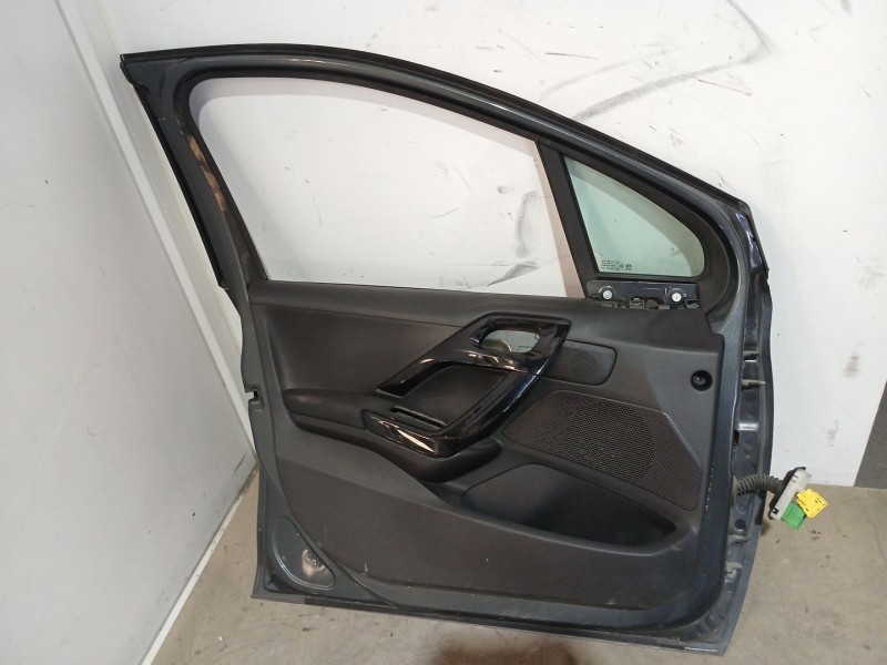 Recambio de puerta delantera izquierda para peugeot 208 i (ca_, cc_) 1.6 hdi / bluehdi 75 referencia OEM IAM   