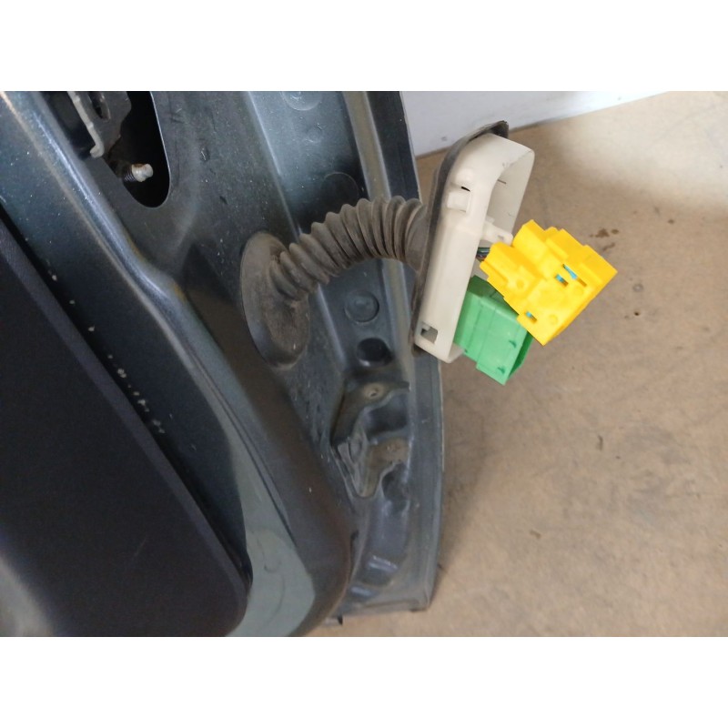 Recambio de puerta delantera izquierda para peugeot 208 i (ca_, cc_) 1.6 hdi / bluehdi 75 referencia OEM IAM   