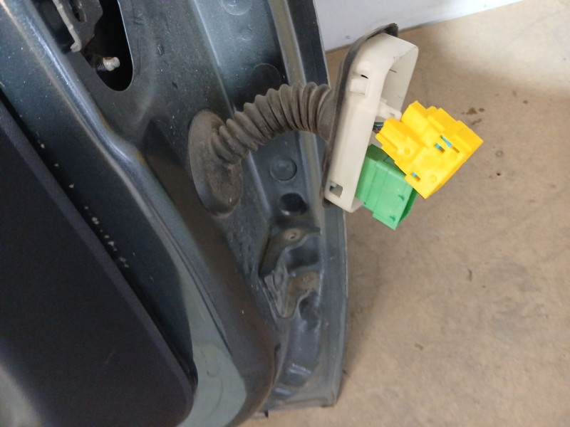 Recambio de puerta delantera izquierda para peugeot 208 i (ca_, cc_) 1.6 hdi / bluehdi 75 referencia OEM IAM   