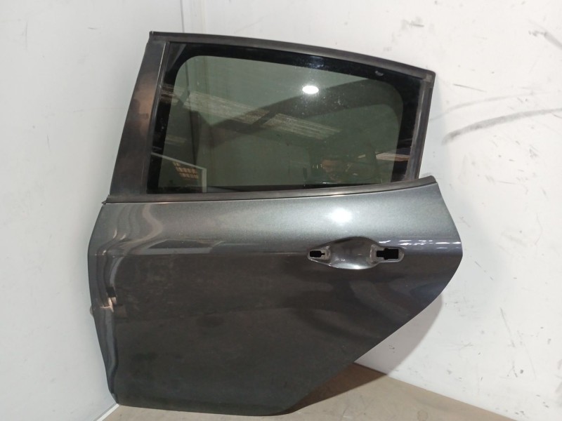Recambio de puerta trasera izquierda para peugeot 208 i (ca_, cc_) 1.6 hdi / bluehdi 75 referencia OEM IAM   