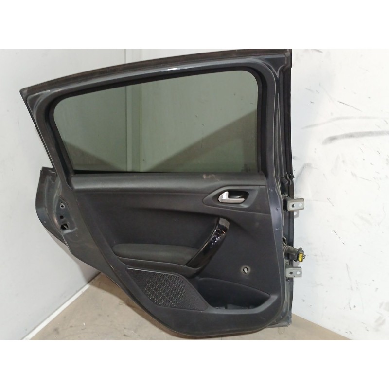 Recambio de puerta trasera izquierda para peugeot 208 i (ca_, cc_) 1.6 hdi / bluehdi 75 referencia OEM IAM   
