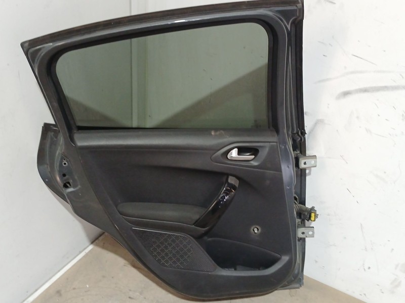 Recambio de puerta trasera izquierda para peugeot 208 i (ca_, cc_) 1.6 hdi / bluehdi 75 referencia OEM IAM   