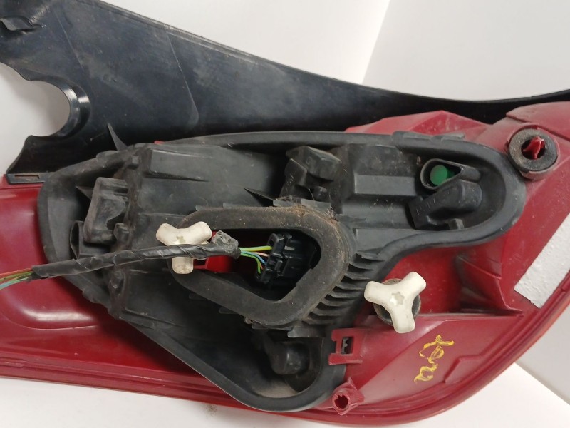Recambio de piloto trasero derecho para peugeot 308 i (4a_, 4c_) 1.6 16v referencia OEM IAM   