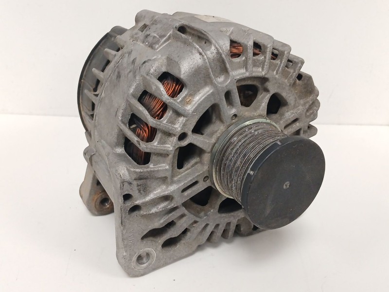 Recambio de alternador para renault trafic ii furgoneta (fl) 2.0 dci 90 (fl0h) referencia OEM IAM   