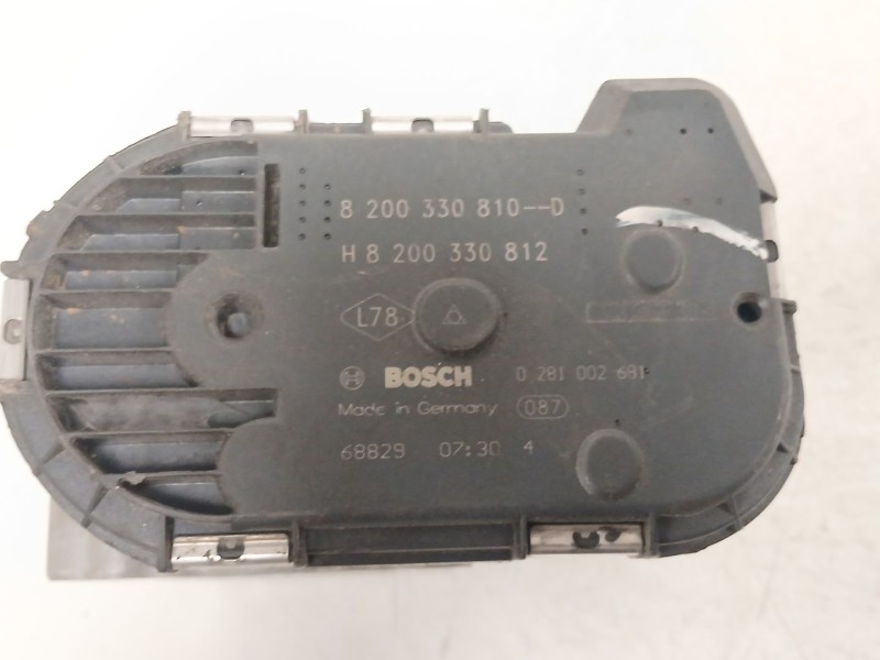 Recambio de caja mariposa para renault trafic ii furgoneta (fl) 2.0 dci 90 (fl0h) referencia OEM IAM 820033810D 0281002681 